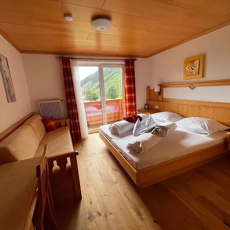 Montanara Apartment & Zimmer Ramsau am Dachstein Exterior photo